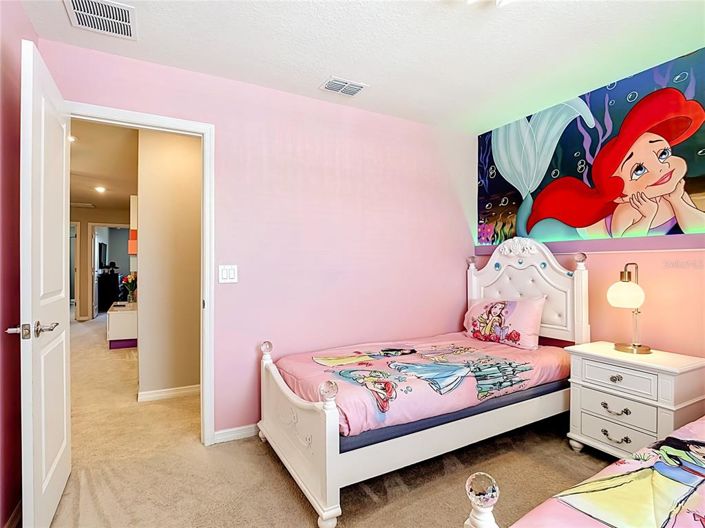 Image No.30-5 Bed Townhouse for sale