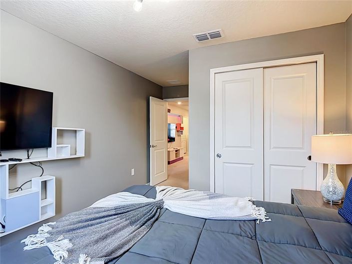 Image No.42-5 Bed Townhouse for sale
