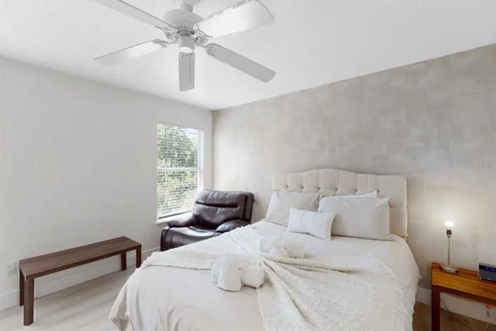 Image No.21-4 Bed House for sale