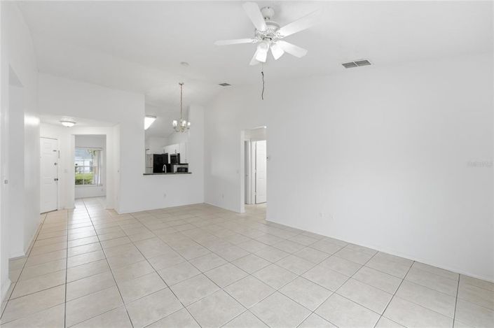 Image No.14-3 Bed House for sale