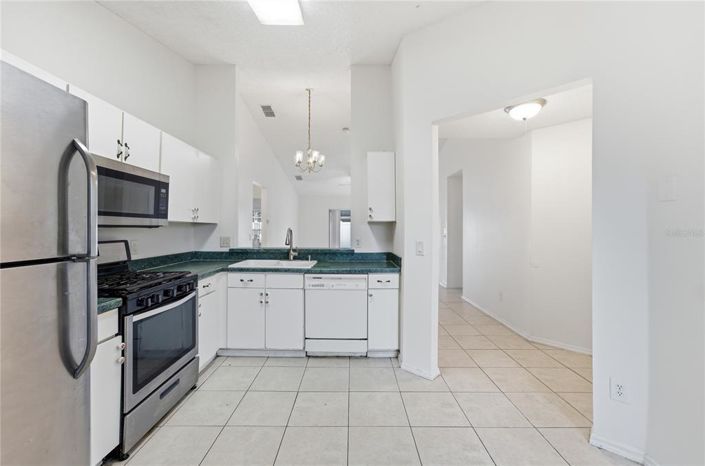 Image No.20-3 Bed House for sale