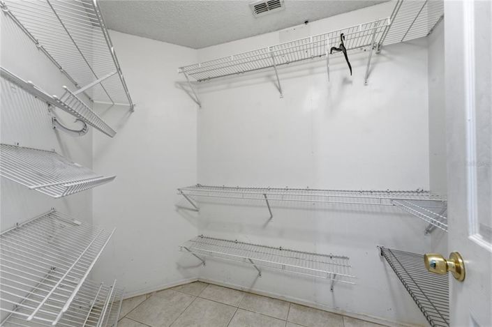 Image No.28-3 Bed House for sale
