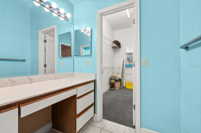 Image No.15-4 Bed House for sale
