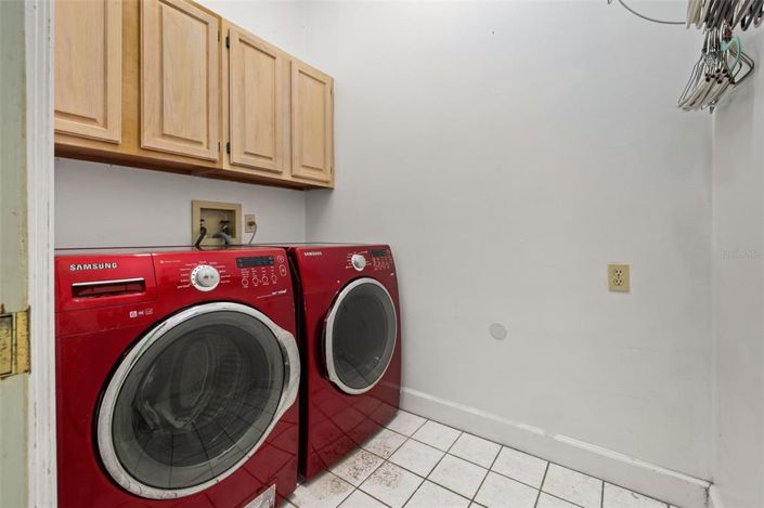 Image No.23-4 Bed House for sale