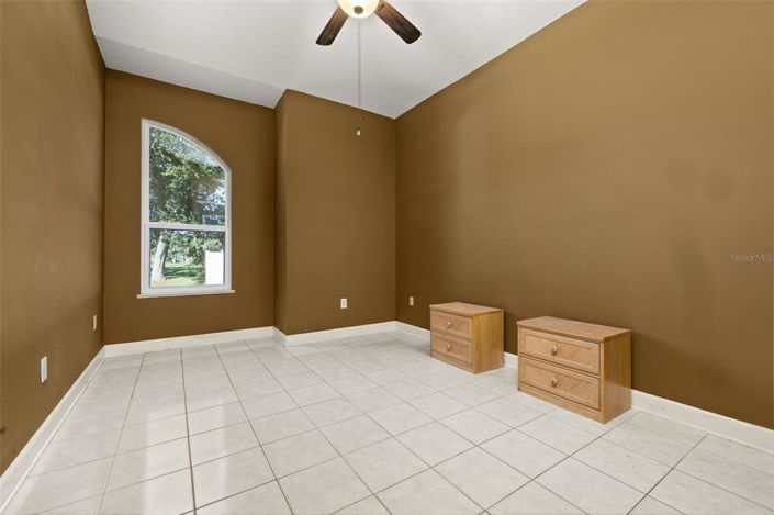 Image No.25-4 Bed House for sale