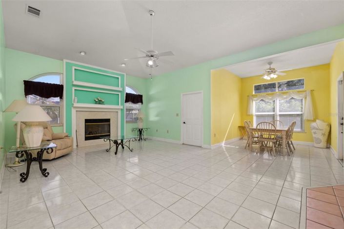 Image No.26-4 Bed House for sale