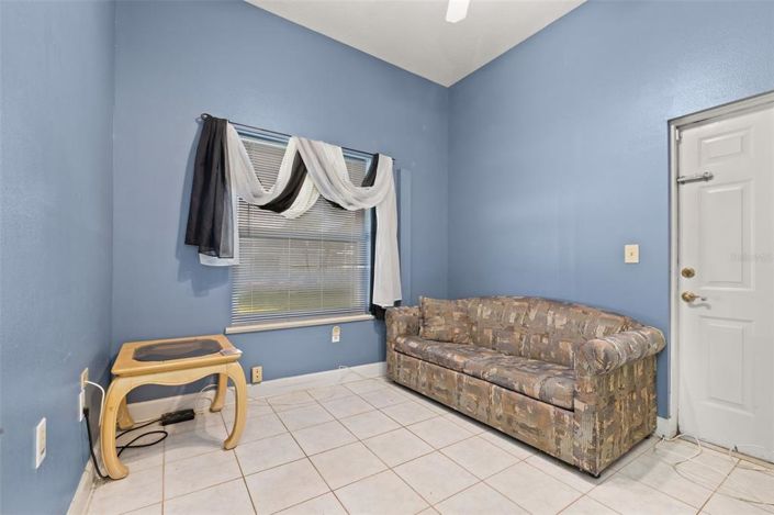 Image No.37-4 Bed House for sale