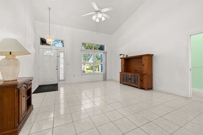 Image No.41-4 Bed House for sale