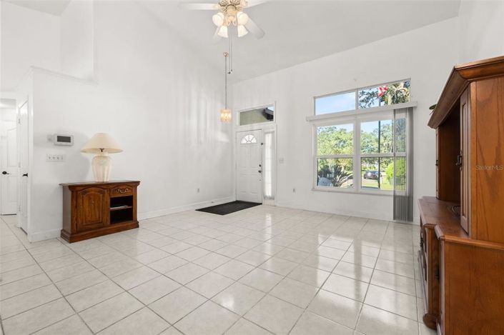 Image No.7-4 Bed House for sale