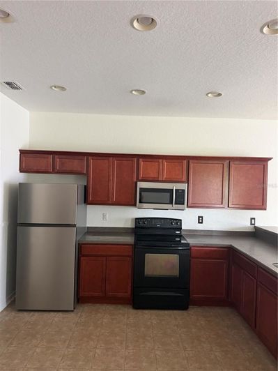 Image No.13-3 Bed House for sale