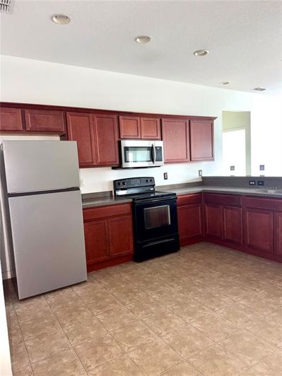 Image No.14-3 Bed House for sale