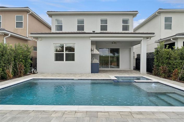 Image No.30-5 Bed House for sale