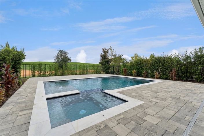 Image No.32-5 Bed House for sale