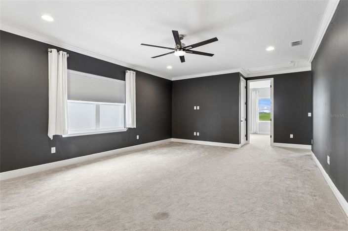 Image No.9-5 Bed House for sale