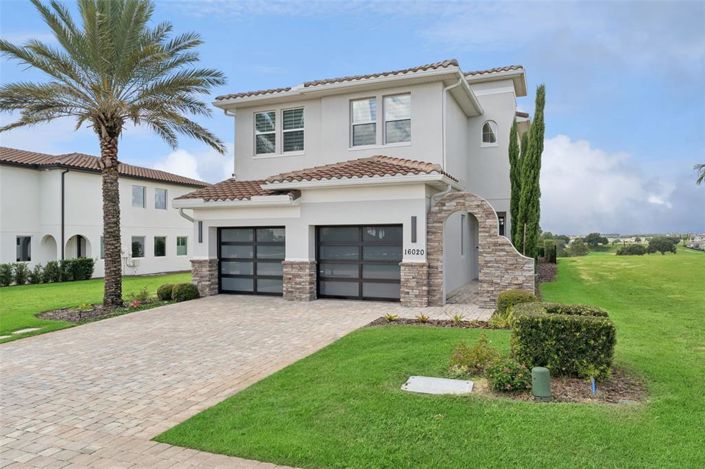 Image No.2-4 Bed House for sale