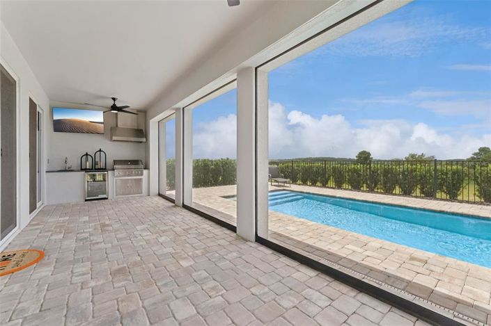Image No.42-4 Bed House for sale