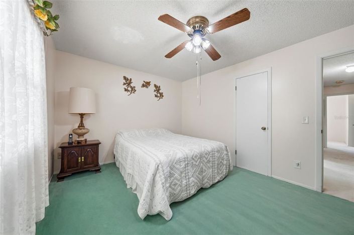 Image No.10-3 Bed House for sale