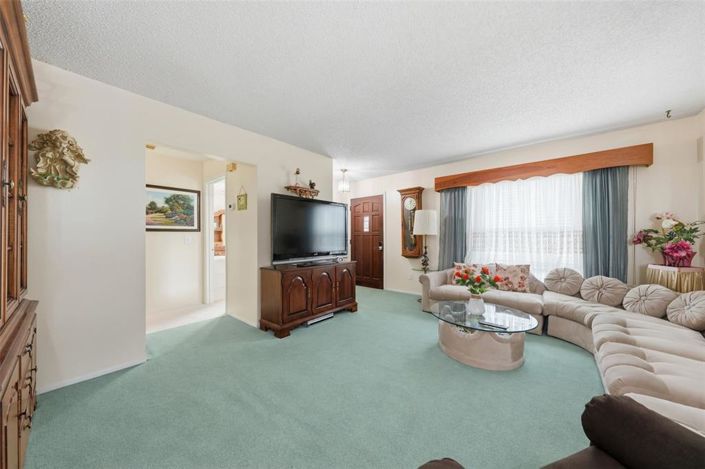 Image No.4-3 Bed House for sale