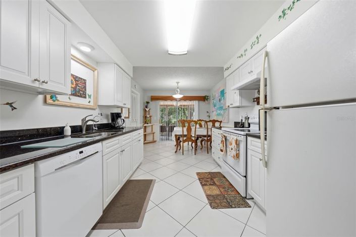 Image No.7-3 Bed House for sale