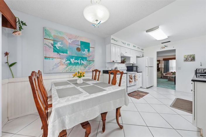 Image No.9-3 Bed House for sale