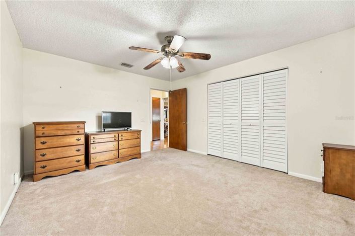Image No.19-3 Bed House for sale