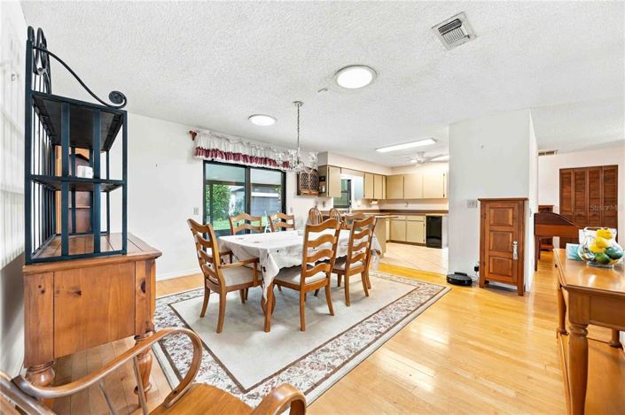 Image No.9-3 Bed House for sale