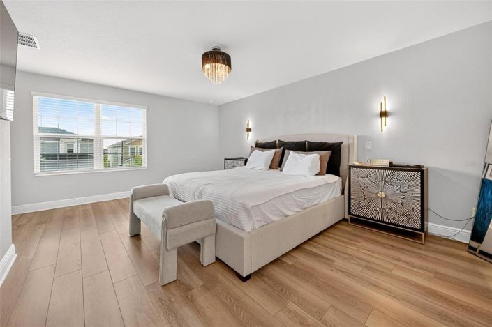 Image No.37-5 Bed House for sale