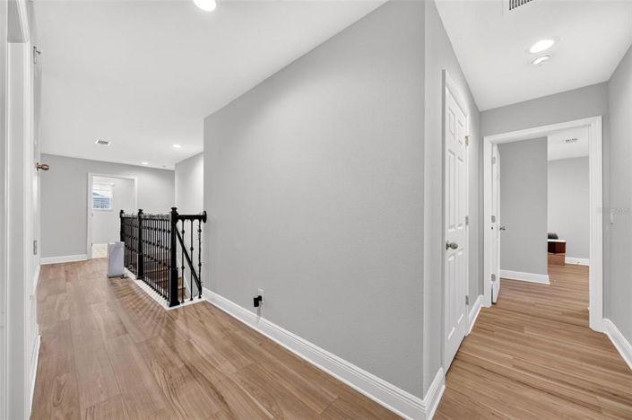 Image No.44-5 Bed House for sale