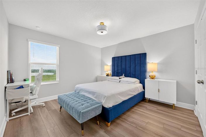 Image No.45-5 Bed House for sale