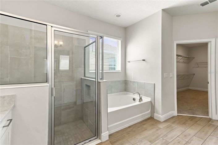 Image No.27-4 Bed House for sale