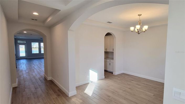 Image No.5-4 Bed House for sale