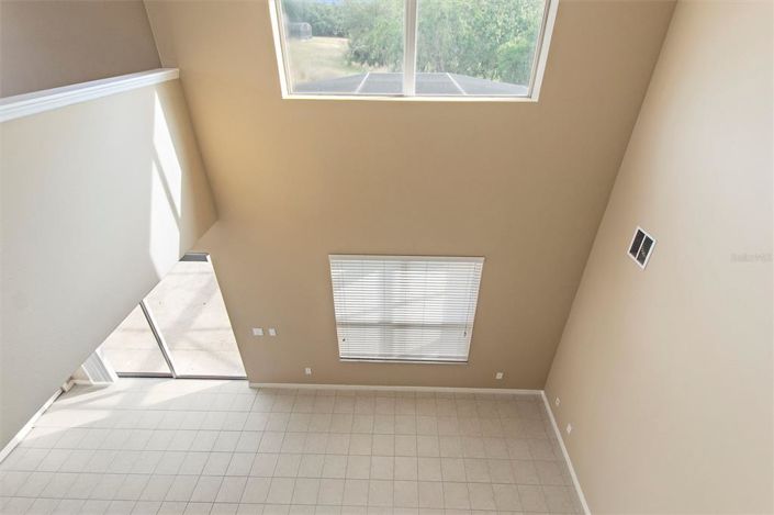 Image No.33-5 Bed House for sale