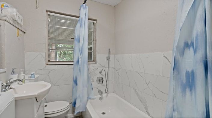 Image No.19-3 Bed House for sale