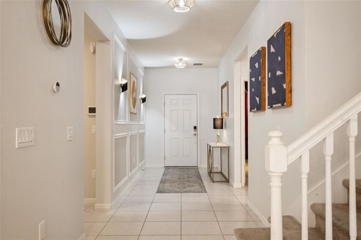 Image No.3-10 Bed House for sale