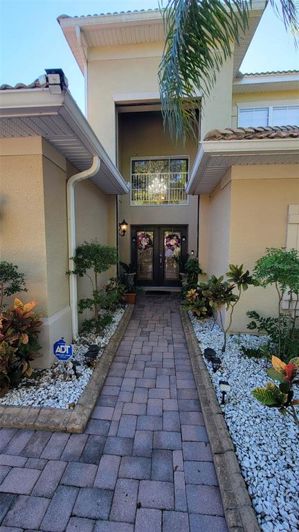 Image No.3-6 Bed House for sale