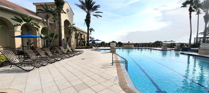 Image No.36-6 Bed House for sale