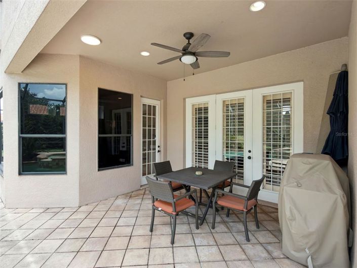 Image No.22-6 Bed House for sale