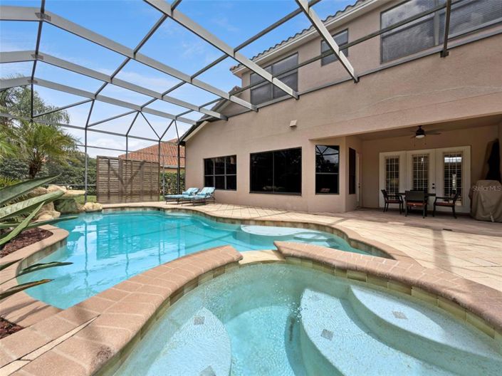 Image No.24-6 Bed House for sale