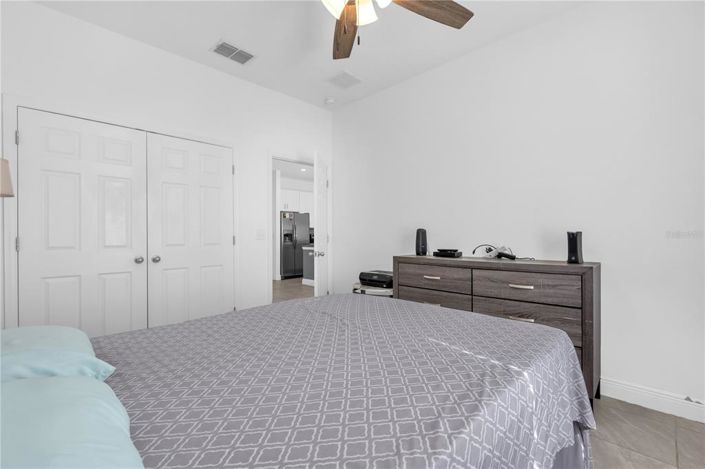 Image No.18-3 Bed House for sale