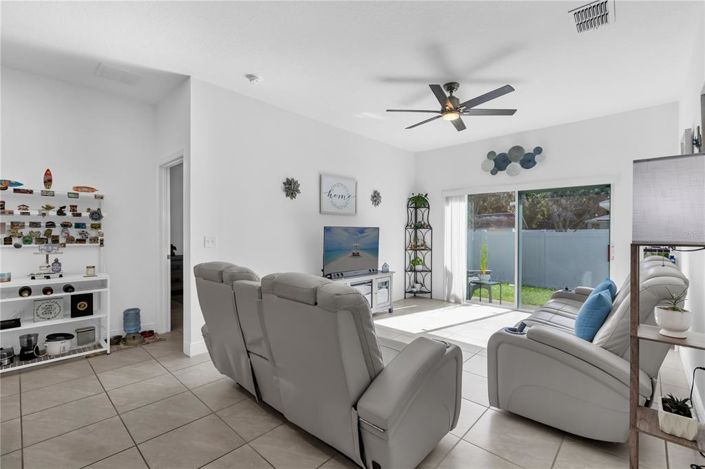 Image No.3-3 Bed House for sale