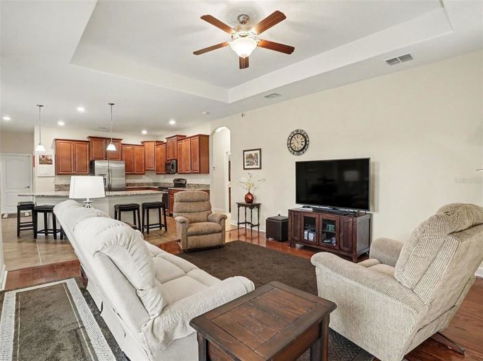 Image No.28-4 Bed House for sale