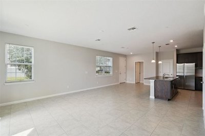 fa005713-855