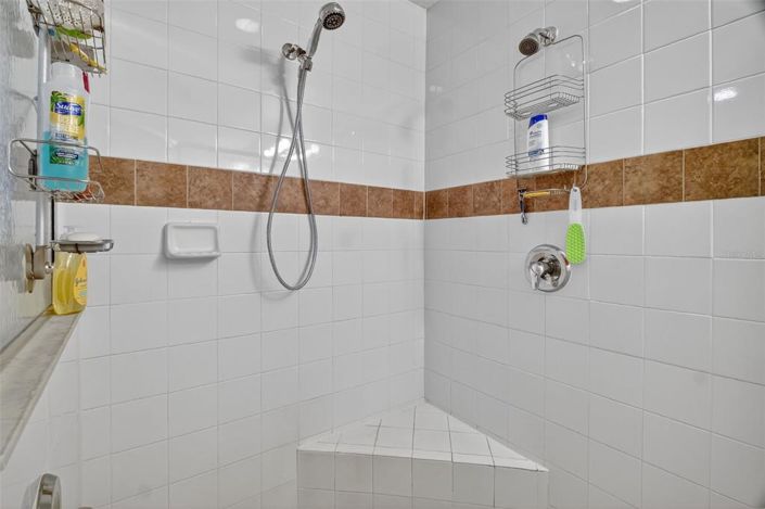 Image No.30-4 Bed House for sale