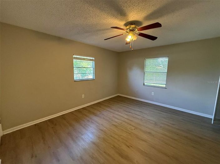 Image No.14-3 Bed House for sale