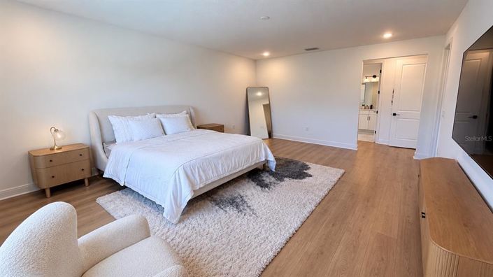 Image No.21-4 Bed House for sale