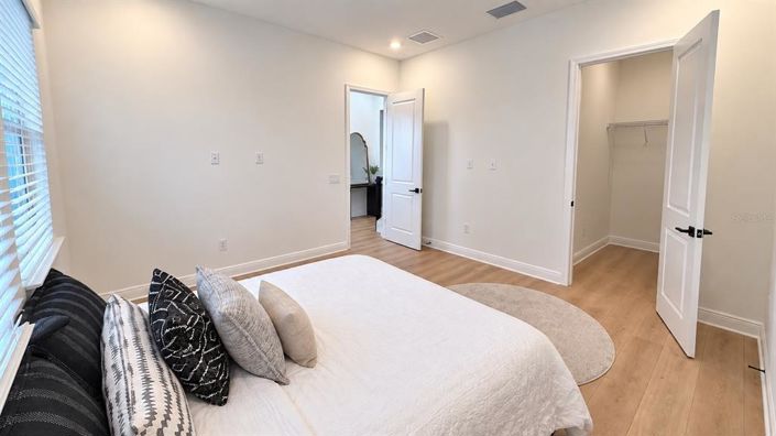 Image No.5-4 Bed House for sale