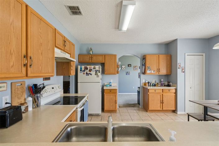 Image No.9-4 Bed House for sale