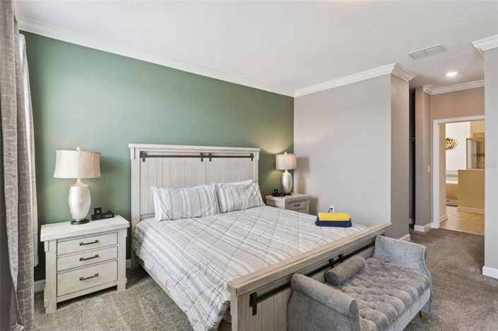 Image No.19-6 Bed House for sale