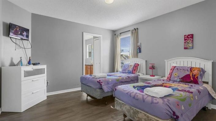 Image No.15-7 Bed House for sale