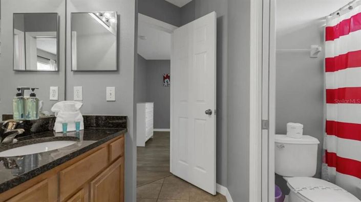 Image No.20-7 Bed House for sale